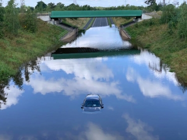 Flooding on the A34 Alderley by-pass (Photo with kind permission of 'So Cheshire')